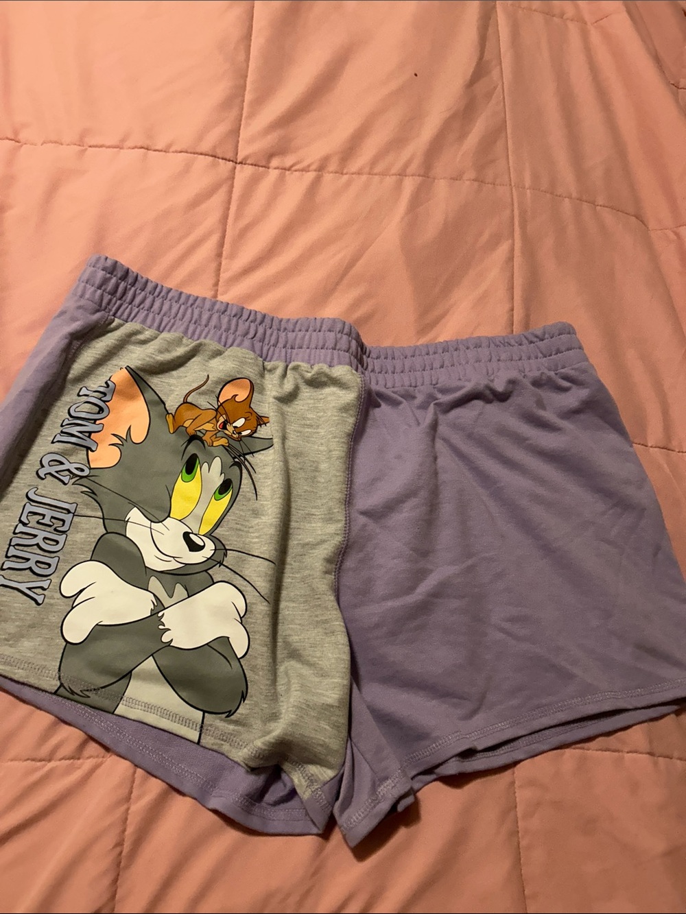 Tom and Jerry Lavender Gray Lounge Shorts. Large. Like new.